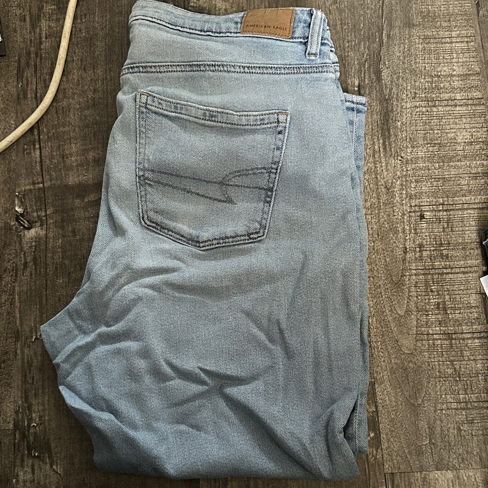 American Eagle Outfitters Light Blue Denim Jeans